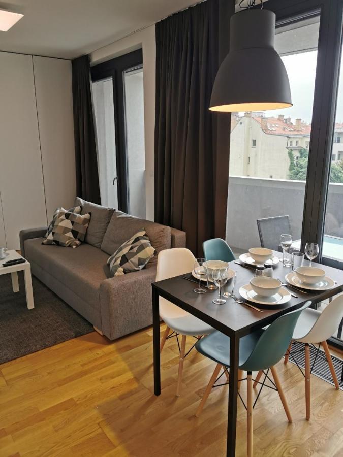 Apartment Oscar With Garage Prag Exterior foto